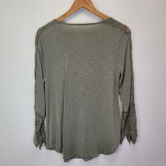 Chicos Lace Sleeve Top Size 0 (Small) Olive Green Soft Stretchy Casual - Picture 3 of 7